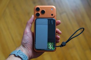 Sharge’s fast Qi2.2 MagSafe battery is down to $70 with a free USB-C cable